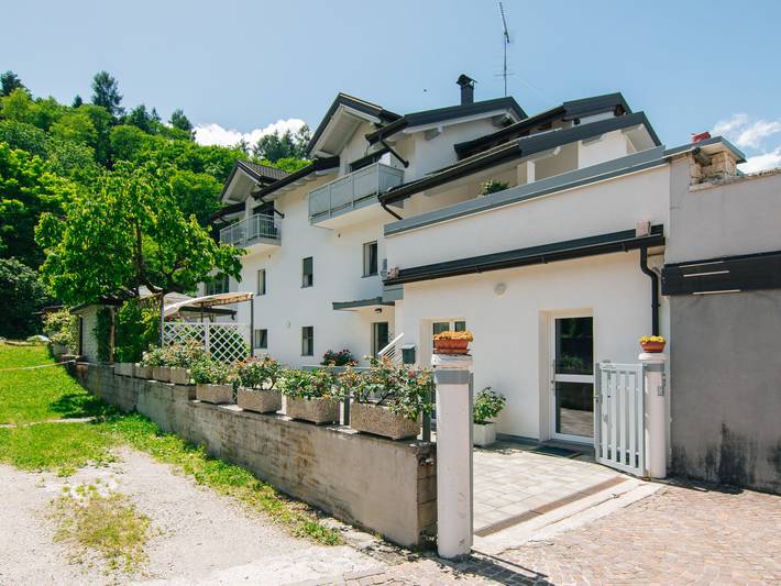 Ferienwohnung für 4 Personen, mit Terrasse und Garten am Caldonazzosee
