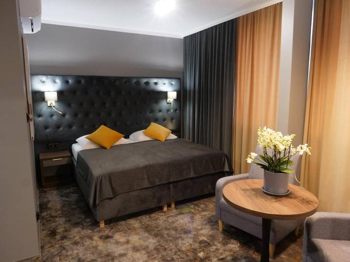 Hotel dla 5 osób, z Jacuzzi i Ogród w Gorzów Wielkopolski