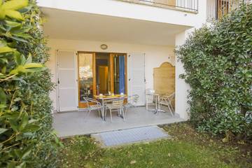 Gîte pour 4 personnes, avec terrasse ainsi que vue sur le lac et jardin, animaux acceptés dans Cannobio