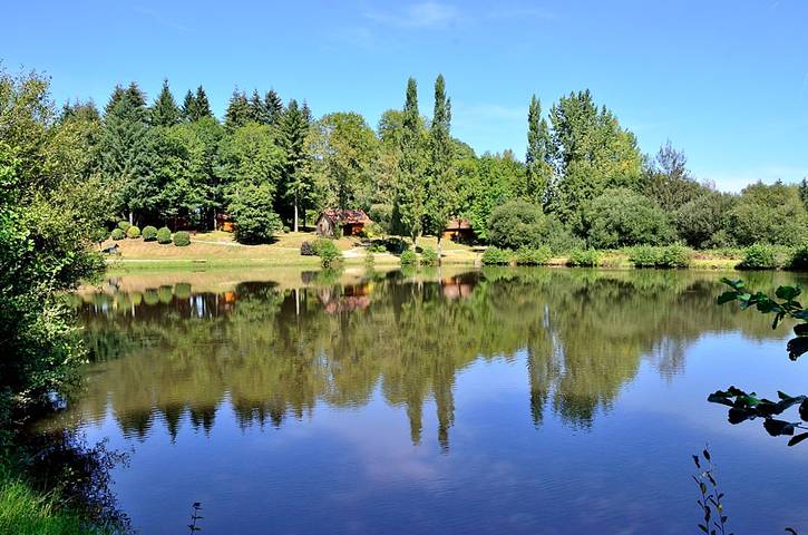 Gîte pour 6 personnes, avec piscine et terrasse dans Parc naturel régional Périgord-Limousin - 2