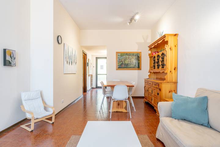 Gîte pour 5 personnes, avec balcon ainsi que piscine et vue sur le lac à Lierna - 2