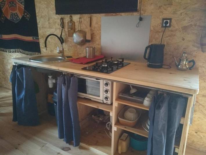 Gîte pour 3 personnes, avec jardin et terrasse ainsi que vue et sauna, animaux acceptés à Joannas - 2