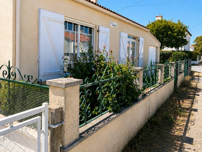 Location de vacances pour 4 personnes, avec jardin et terrasse à La Barre-de-Monts