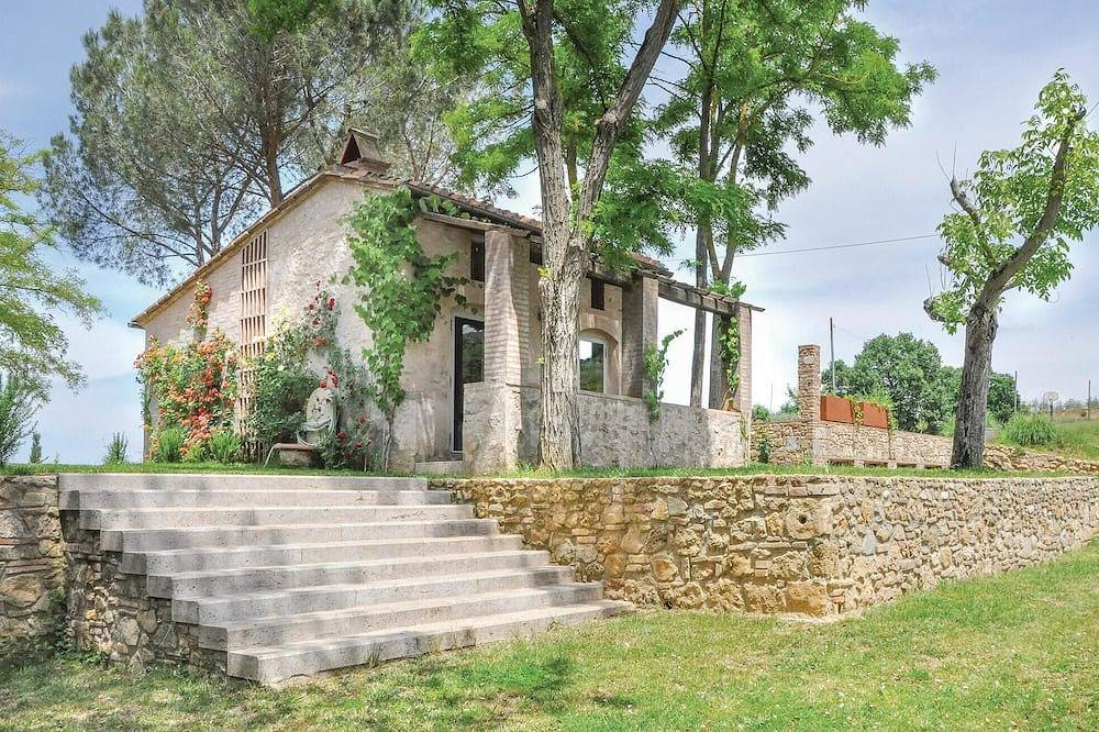 Beautiful home in Poggibonsi Si in Poggibonsi, Siena e dintorni