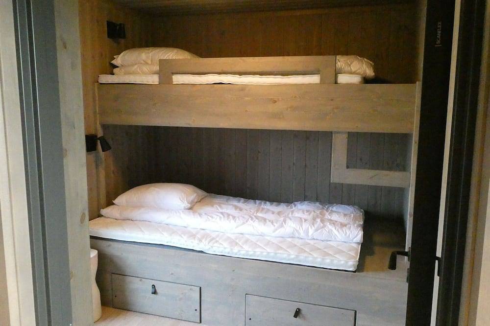 Hyggelige Fjellhytte mit Panoramablick, Sauna, Kaminofen, Wallbox, Skiin Skiout in Etnedal