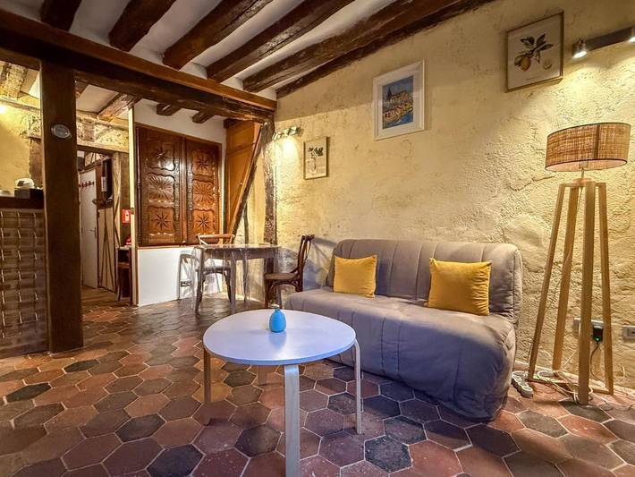 Gîte pour 4 personnes dans Cathédrale Notre-Dame (Chartres)