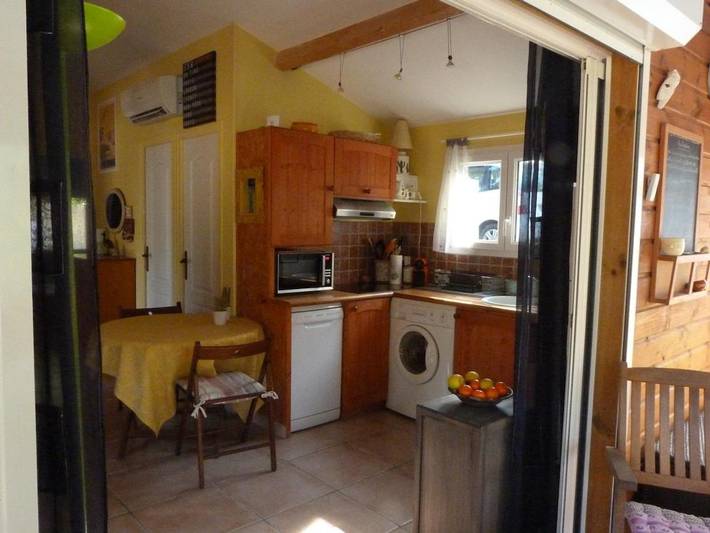 Chalet pour 6 personnes, avec Terrasse et Jardin ainsi que Piscine et Vue à Gassin - 4