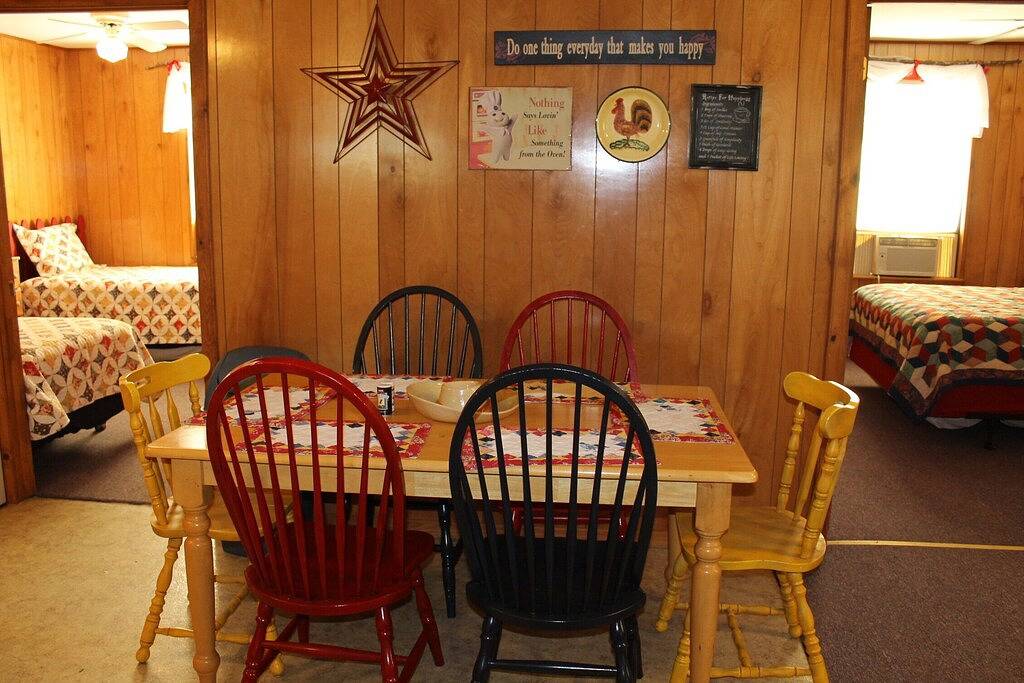 The Bandera Cabin 3Bd / 1Bath @ Whisky Mountain - Großartige Lage! in Rio Frio, Real County