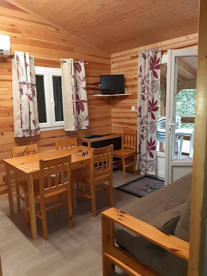 Gîte pour 5 personnes, avec piscine et terrasse ainsi que jardin et bassin pour enfant à Marcilly-sur-Eure - 4