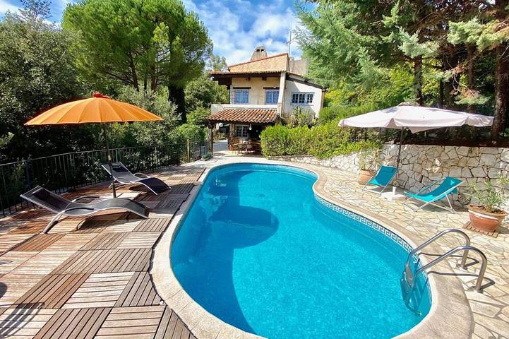 Villa pour 12 personnes, avec jardin et balcon à La Gaude