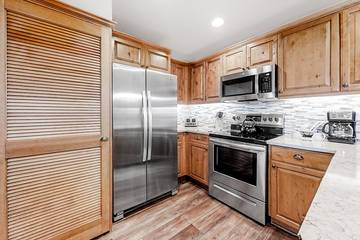 Vacation Apartment for 6 Guests in Steamboat Springs, Routt National Forest, Picture 4