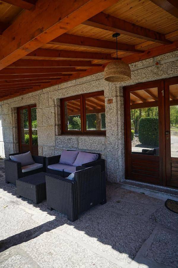 Location de vacances pour 3 personnes, avec jardin et bassin pour enfant ainsi que sauna et piscine, animaux acceptés à Fafe - 4