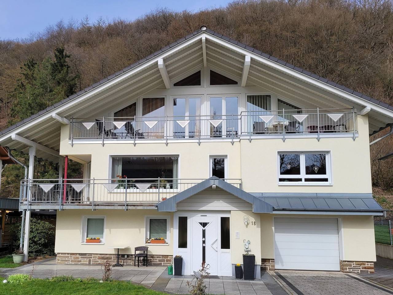 Ganze Ferienwohnung, Ferienwohnung Marlene - 2-Bett-Wohnung in Waldbreitbach, Rheinland-Pfalz