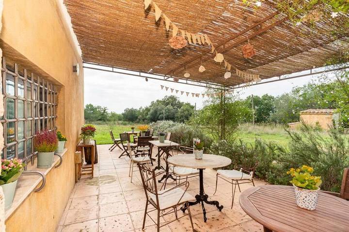 Casa rural para 16 personas, con Terraza y Jardín además de Piscina y Vistas en Cistella