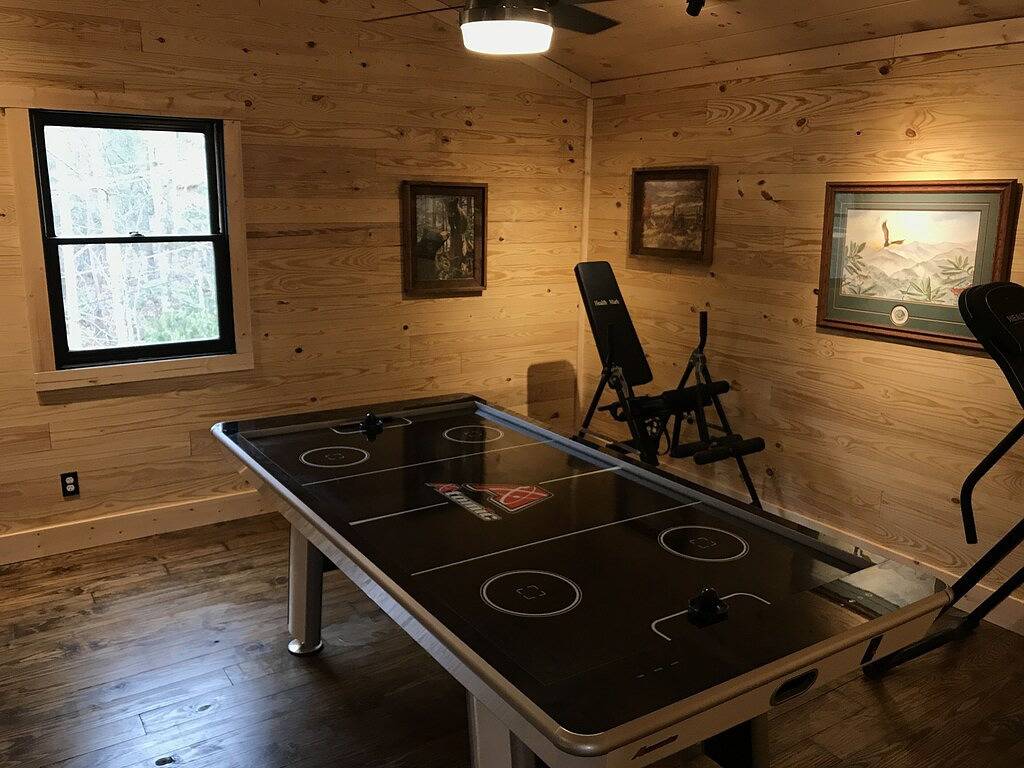 Kabine für 2 beheiztes Hallenbad und Wasserfall ganz privat! in Sevier County