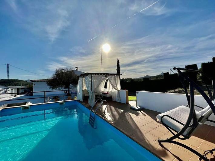 Casa de vacaciones para 12 personas, con piscina además de jacuzzi y jardín, Familias con niños en Sierra Sur Jaen - 3