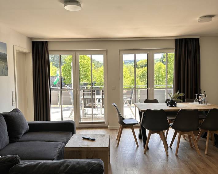 Ferienwohnung für 6 Personen, mit Balkon und Terrasse sowie Ausblick in Winterberg - 2