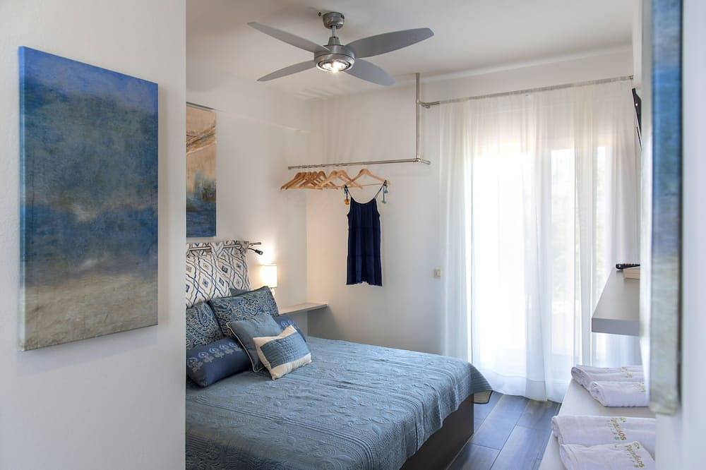 Paradisos 14 bedroom luxury garden villa estate next to beach in Koutsouras, Lasithi