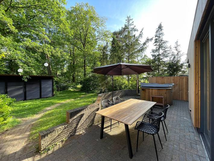 Vakantiehuis voor 10 personen, with tuin and whirlpool as well as zwembad, kindvriendelijk in de Achterhoek