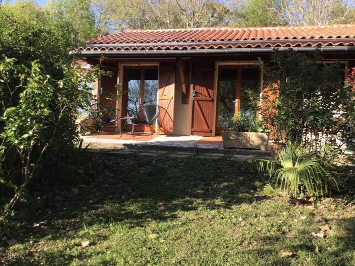 Location de vacances pour 2 personnes, avec Terrasse ainsi que Jardin et Vue à Lectoure