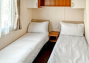 Glamping for 6 People in Shalfleet, Isle of Wight, Photo 4