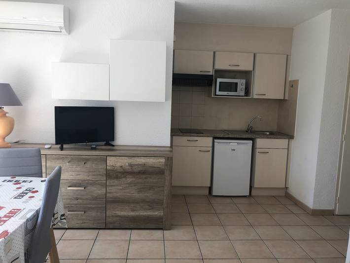 Gîte pour 2 personnes, avec balcon dans Plage Veillat Saint Raphael - 3