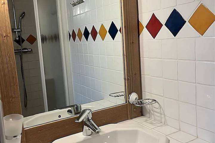 Apartamento entero, Comfortable, fully-equipped chalet-style duplex in resort center. in Sainte-Foy-Tarentaise, Macizo del Ruitor