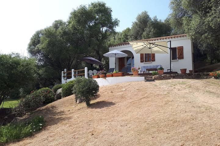Freistehende Ferienvilla, Meerblick, 100 m zum Strand, 8.500 m² Grdst. in Tiuccia, Casaglione