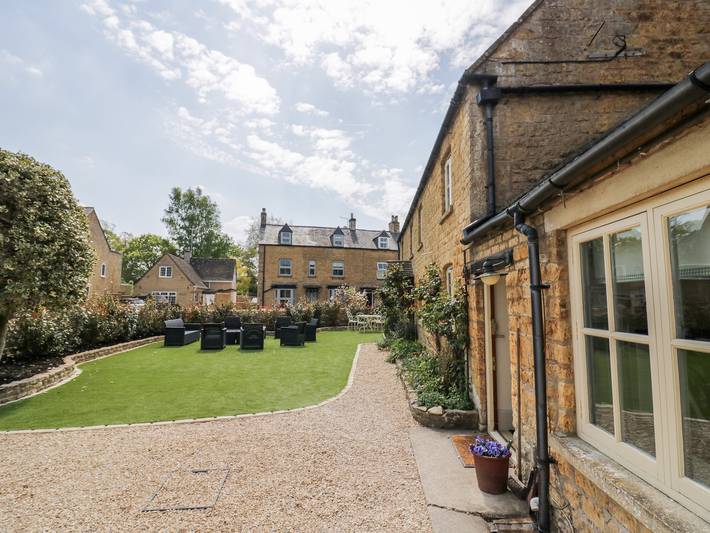 Robins Nest in Bourton-on-the-Water, Gloucestershire