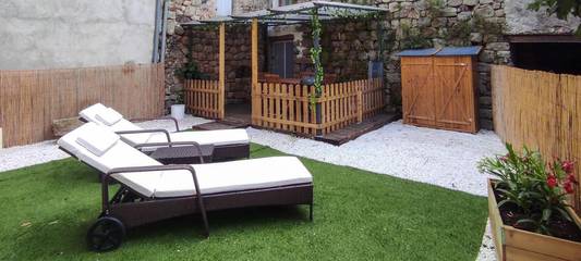 Gîte pour 2 personnes, avec terrasse, animaux acceptés à Montpezat-sous-Bauzon