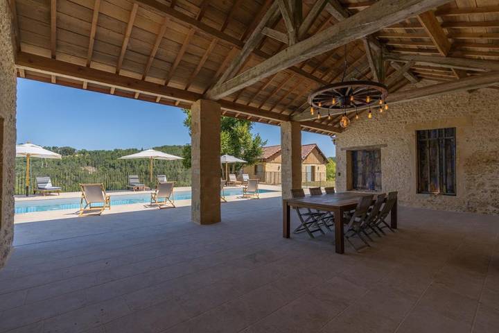 Location de vacances pour 14 personnes, avec sauna et piscine ainsi que jardin et jacuzzi à Saint-Germain-de-Belvès - 3