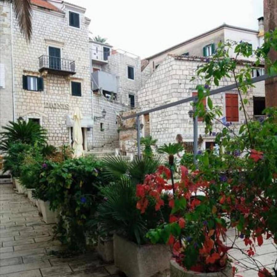 Bed & Breakfast Dionis Vis in Ville de Vis, Vis (Dalmatia)