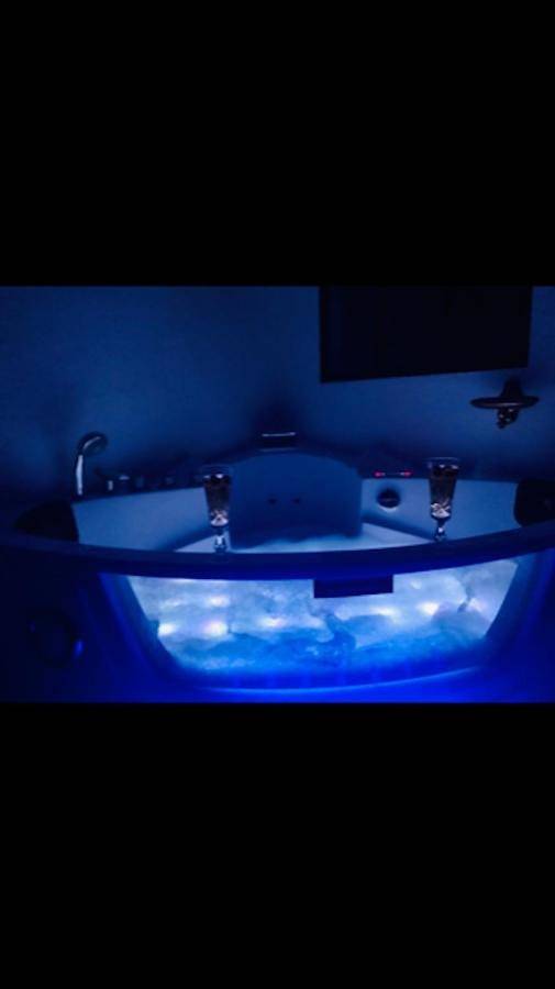 Chambre d’hôte pour 2 personnes, avec piscine ainsi que jardin et jacuzzi dans les Alpes maritimes - 4