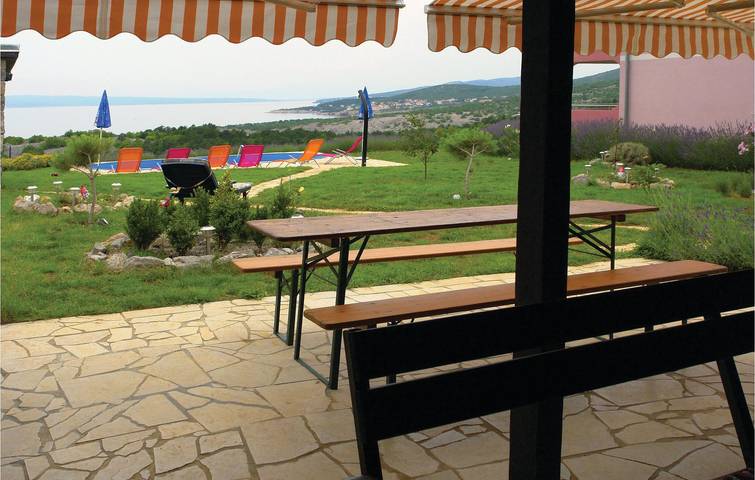 Ganze Ferienwohnung, Ferienwohnung mit Meerblick, Pool und Terrasse in der Nähe von Klenovica in Klenovica, Primorje-Gorski Kotar