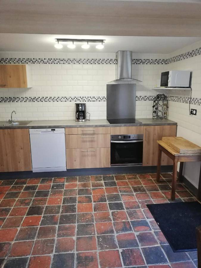 Location de vacances pour 6 personnes, avec vue et jardin à Trévières - 2