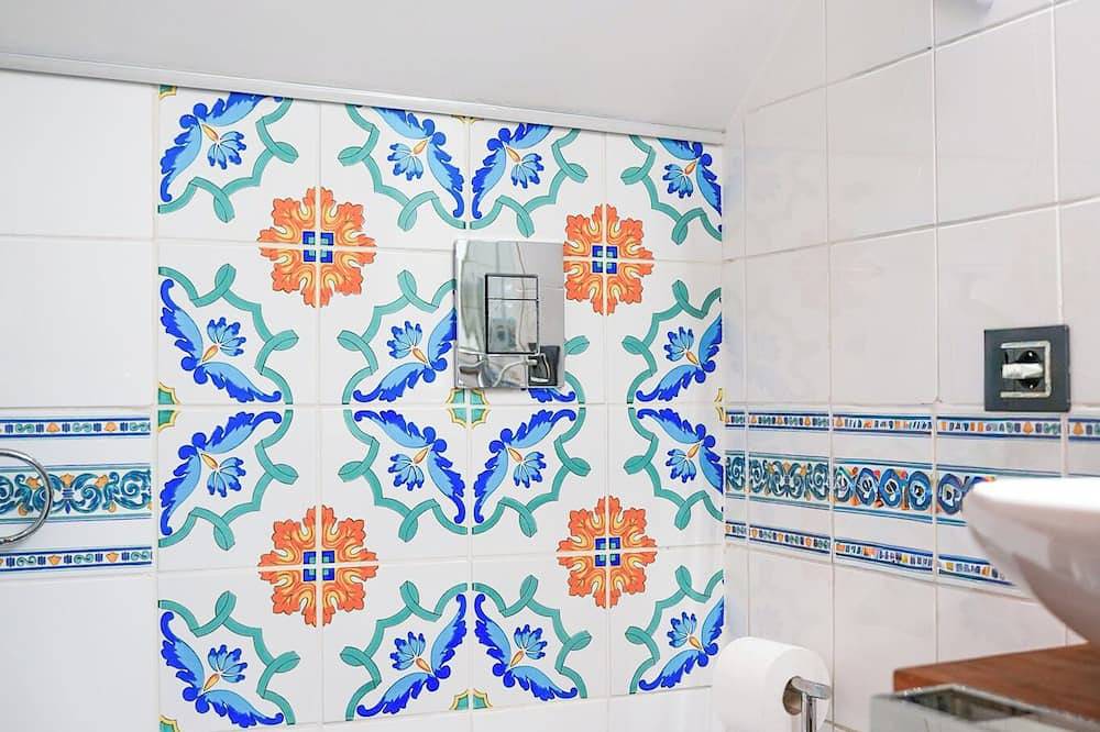 Entire apartment, La Casa di Ivan e Giorgia in Pozzuoli, Naples Province