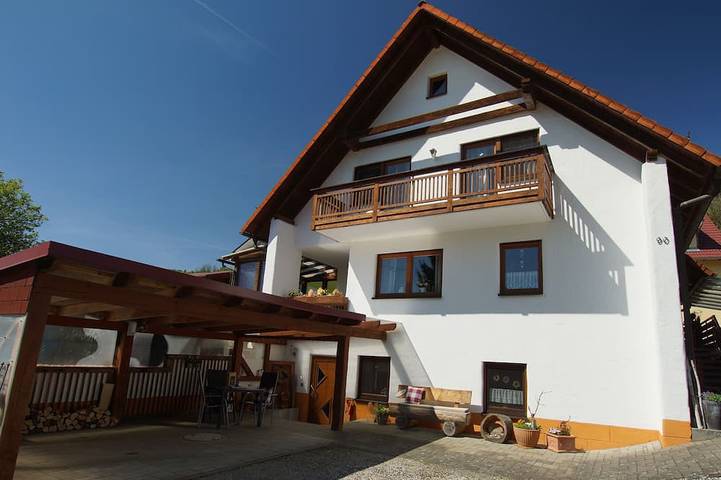 Ferienwohnung für 3 Personen, mit Garten und Terrasse in Eggolsheim