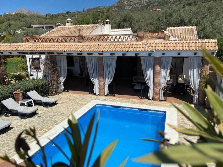 Ferienhaus für 8 Personen, mit Balkon und Terrasse sowie Garten und Kinderpool in Periana