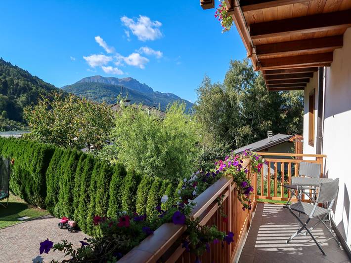 Ferienwohnung für 4 Personen, mit Balkon und Terrasse sowie Garten am Caldonazzosee - 2