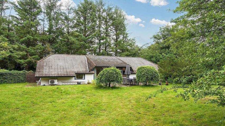 Ferienhaus für 9 Personen, mit Whirlpool und Pool sowie Sauna in Jegum