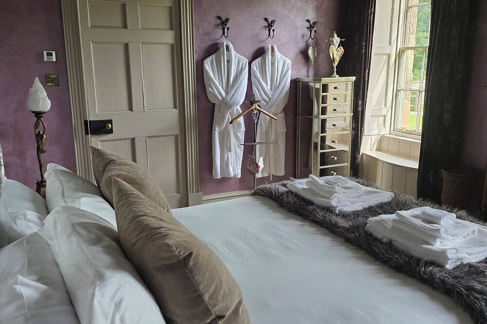 The Garden Rooms - romantic turreted cottage, Aberdeenshire in Aberdeenshire