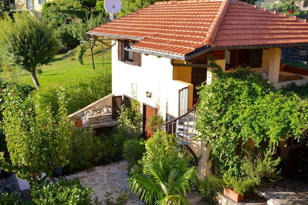 Hütte für 2 Personen in Maccagno con Pino e Veddasca, Lago Maggiore (Lombardei)