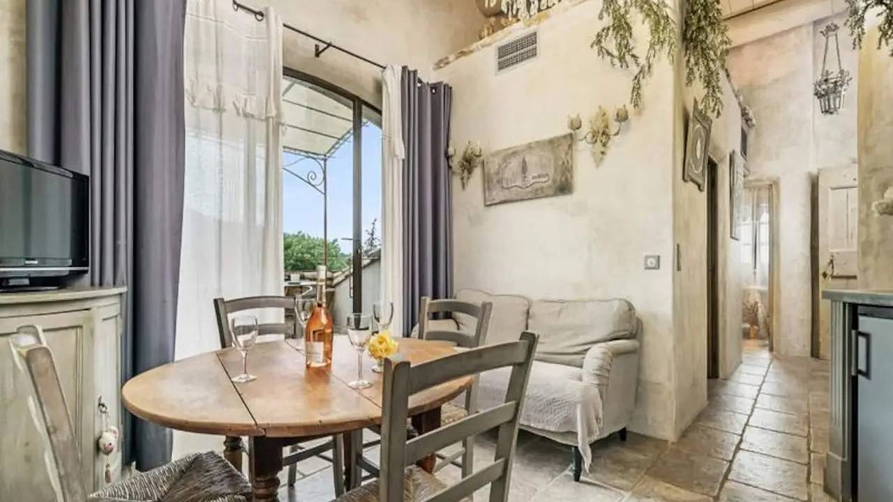 Appartement de vacances entier, Ferienwohnung für 4 Personen (45 m²) in Commune d'Oppède in Oppède, Parc naturel régional du Luberon