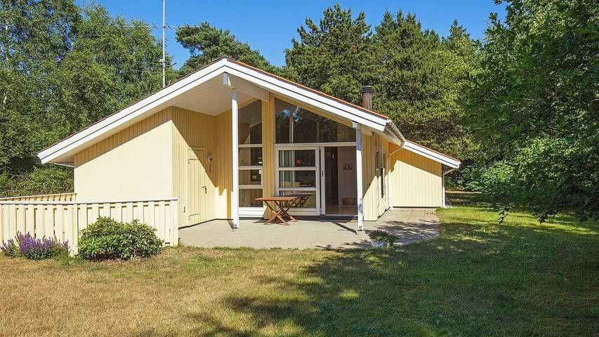 Ferienhaus für 9 Personen, mit Terrasse und Sauna sowie Whirlpool in Marielyst