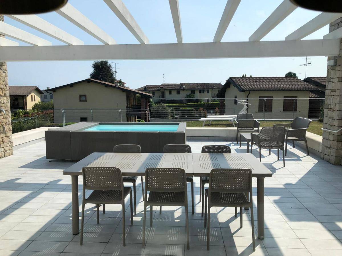 Attico 24, Residence Gardalido in Padenghe sul Garda, Gardasee-Berge
