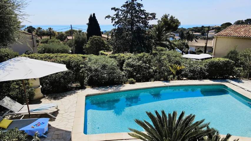 Filter.villa.villa pour 6 personnes, avec Jardin et Piscine dans Saint-Aygulf