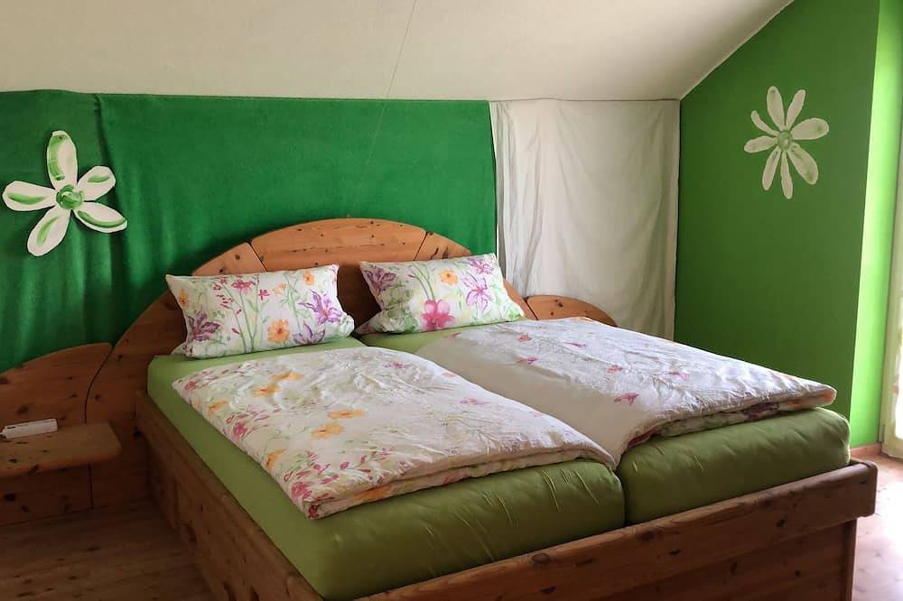 Ganze Wohnung, Dexterzucht Allgäu, Rundflüge, Kutschfahrten, Großzügige Ferienwohnung in Durach, Bayerisch Schwaben