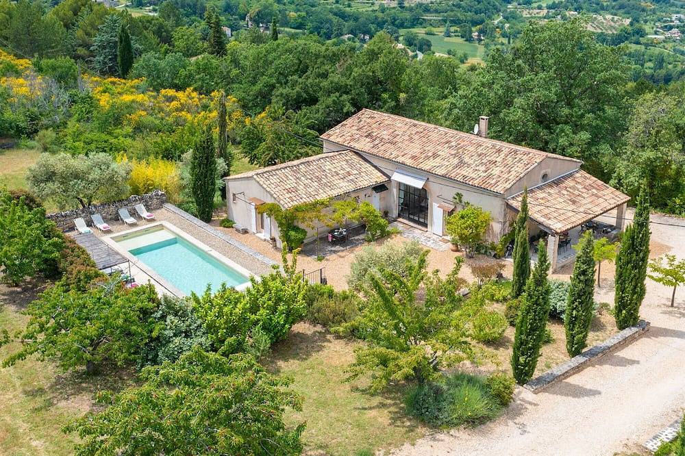 Villa Lumière des Cerisiers – Luxusvilla im Luberon mit beheiztem Pool in Apt, Regionaler Naturpark Luberon
