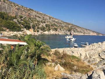 Gîte pour 4 personnes, avec vue sur le lac ainsi que jardin et vue dans Hvar