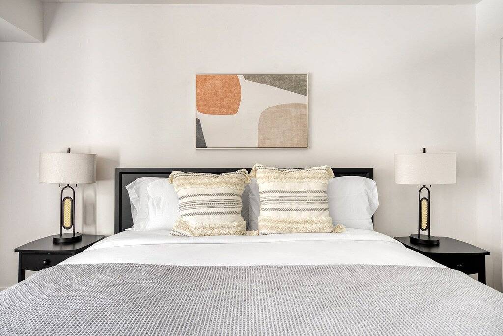 Ganze Wohnung, Roomy Menlo Park 2Br w/ Pool, W/D, Gym, near 82, 101, 280, by Blueground in Menlo Park, Silicon Valley